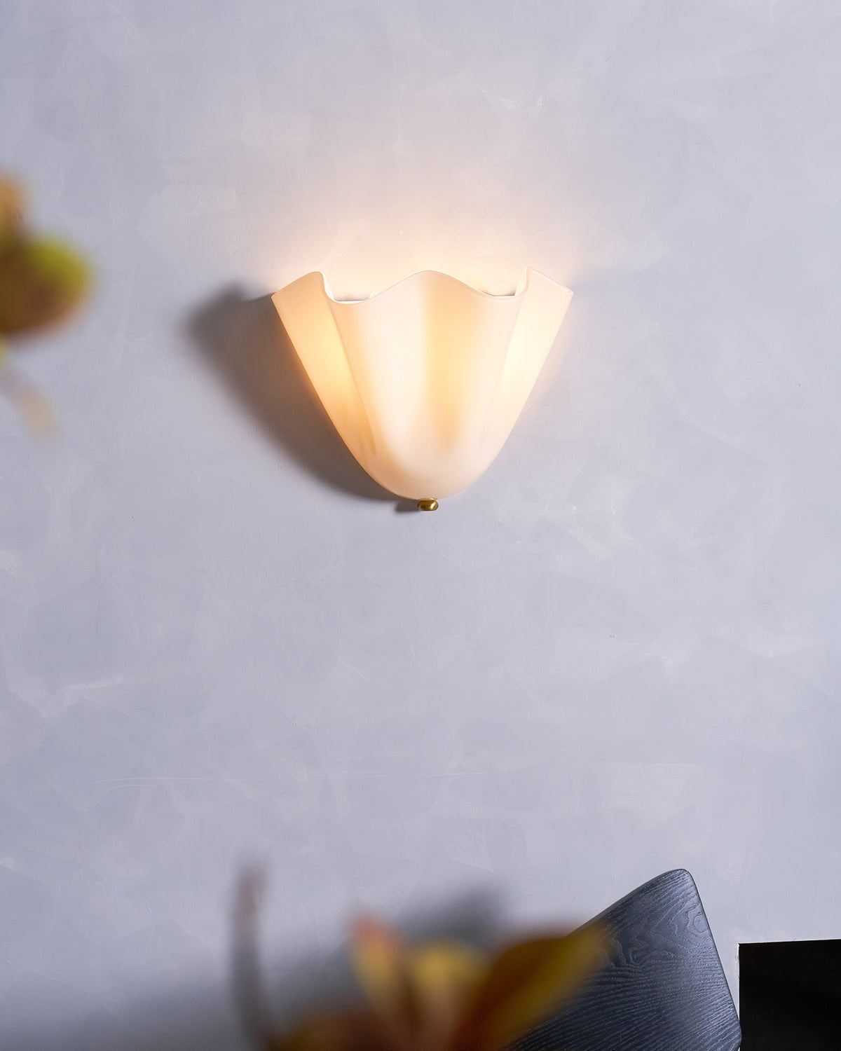 Petalia Organic Petal Glass Wall Sconce Light