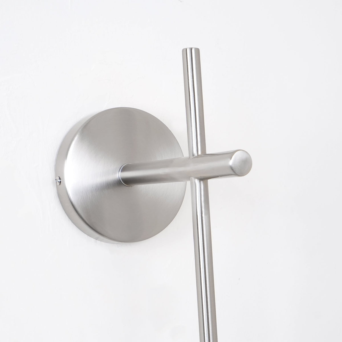 Kaskade Globe Wall Sconce