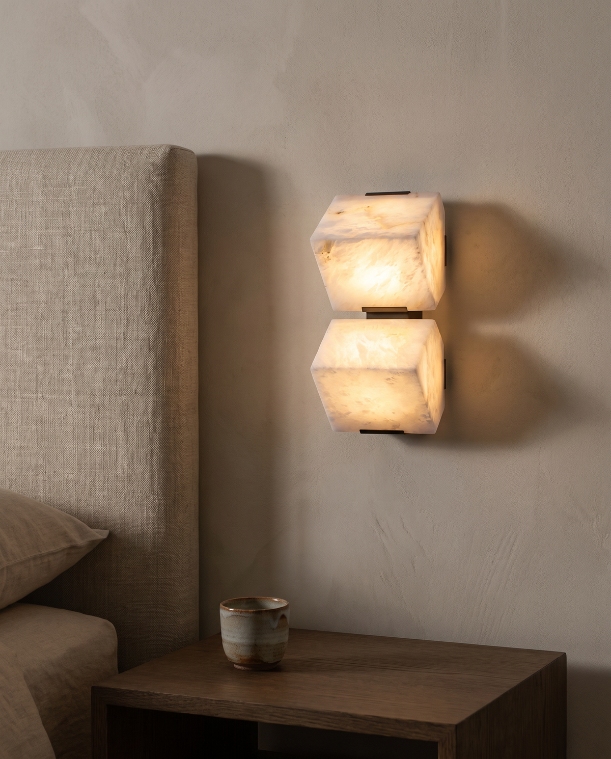 Scala Alabaster Wall Light