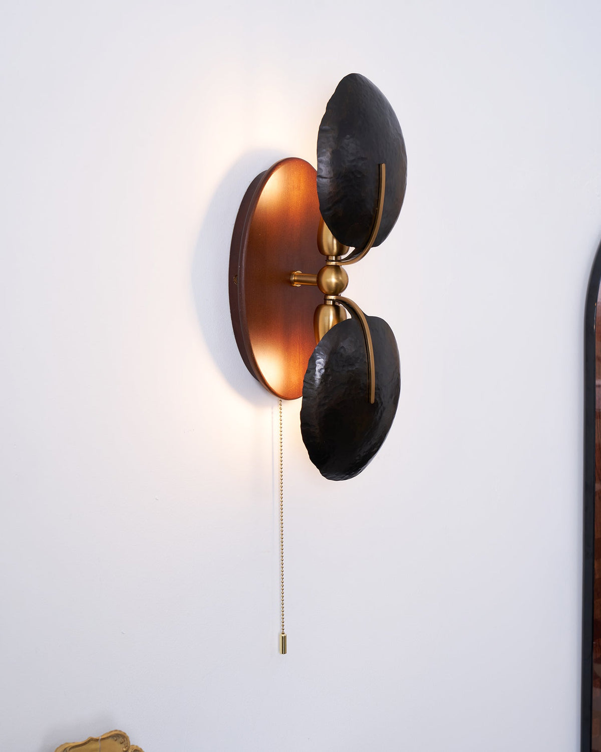 Eventail Walnut Wood Fan Wall Sconce