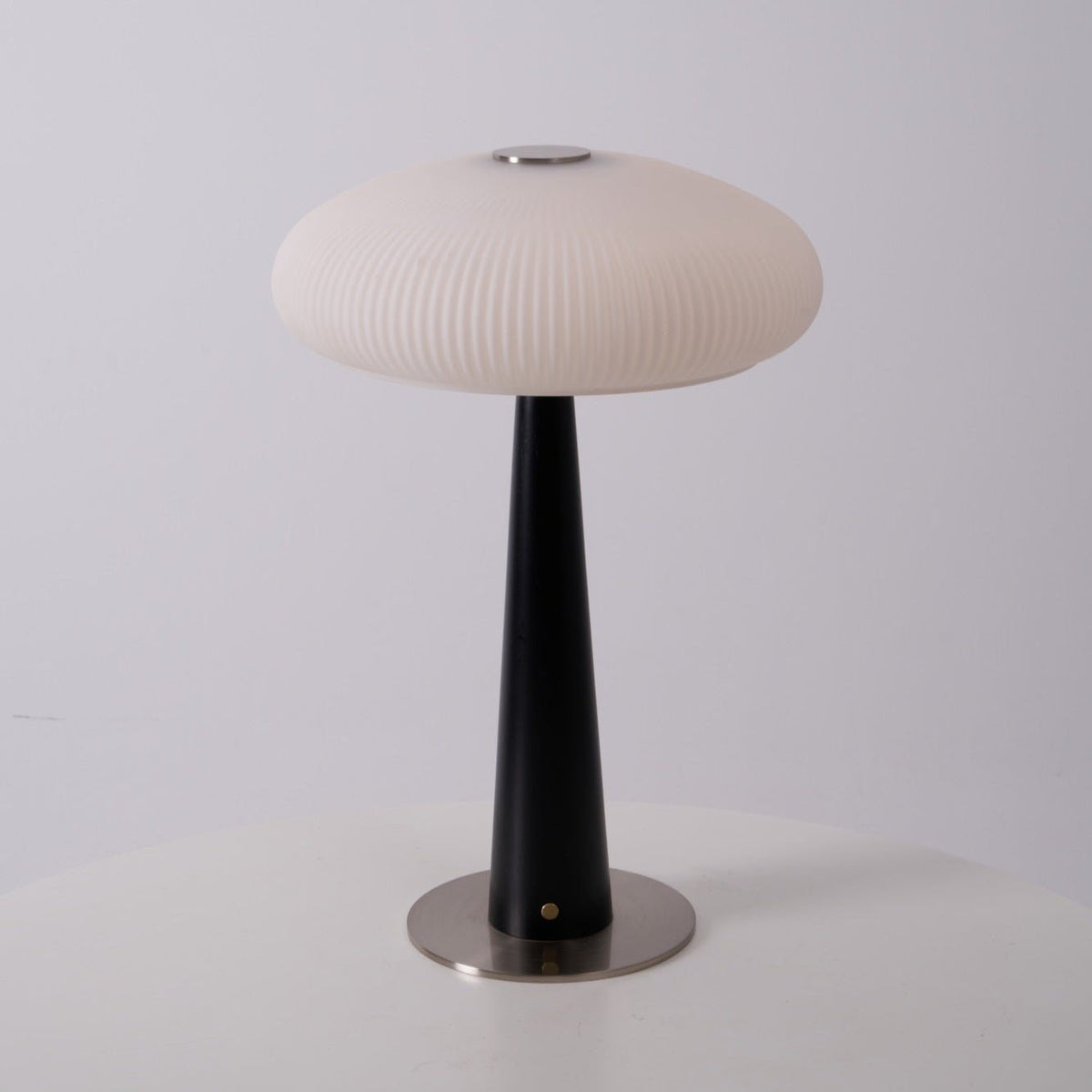 Quintia Fluted Glass Rechargeable LED Table Lamp