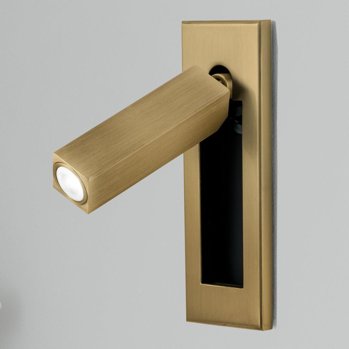Lumo Recessed Bedside Reading Sconce