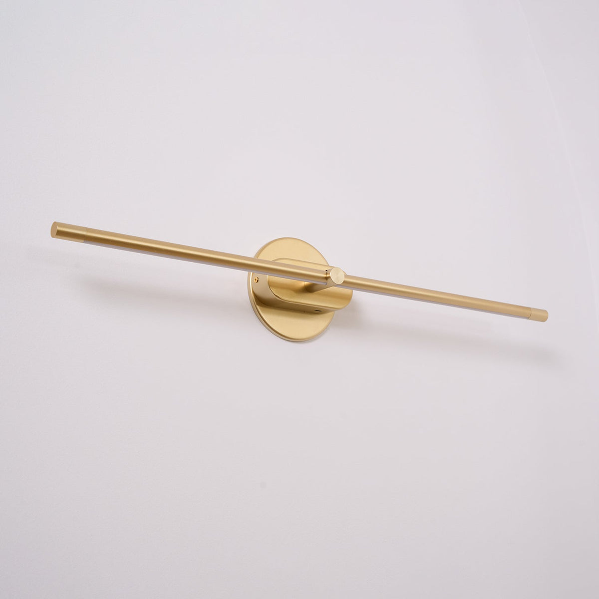 Kova Rechargeable Linear Wall Light