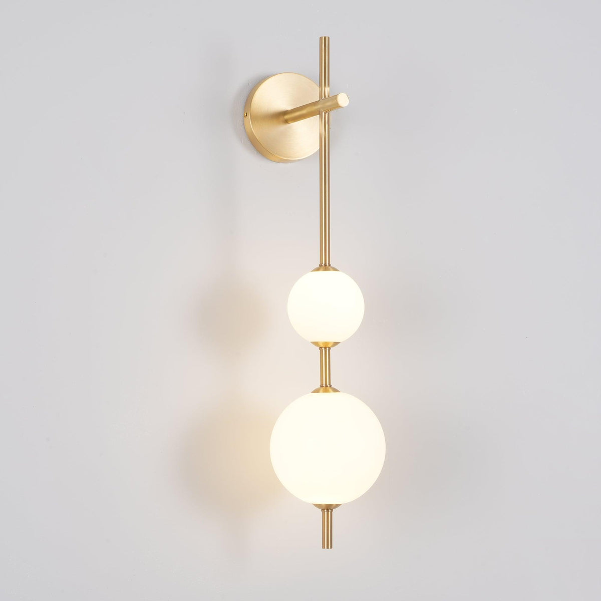 Kaskade Globe Wall Sconce