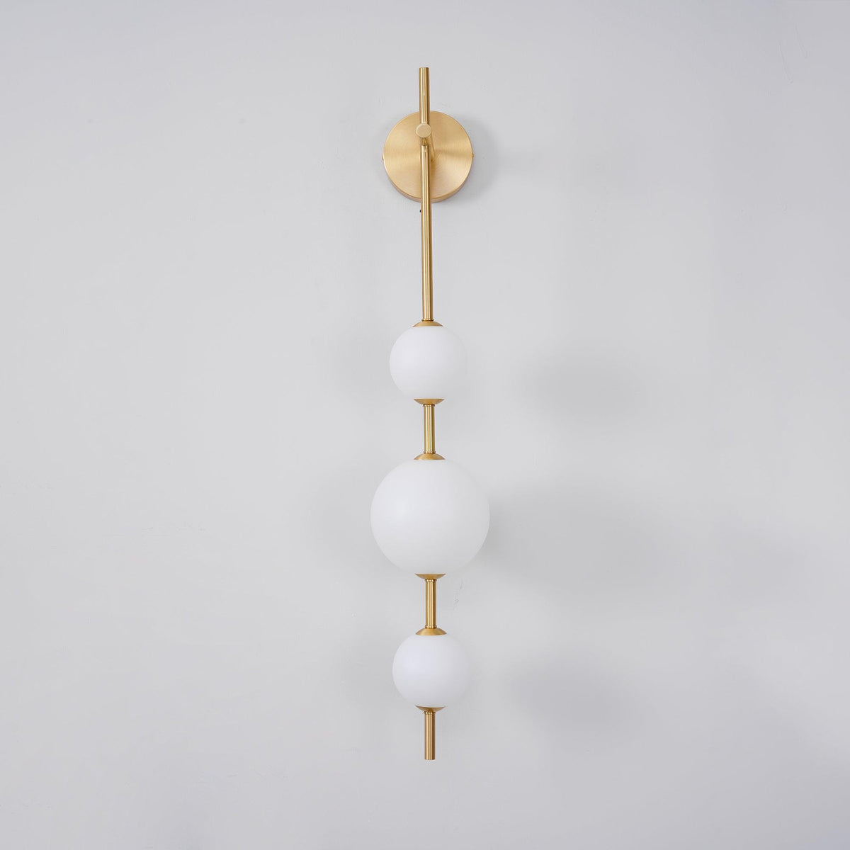 Kaskade Globe Wall Sconce