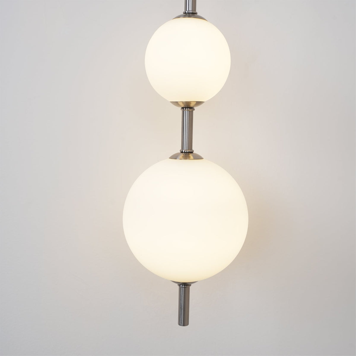 Kaskade Globe Wall Sconce
