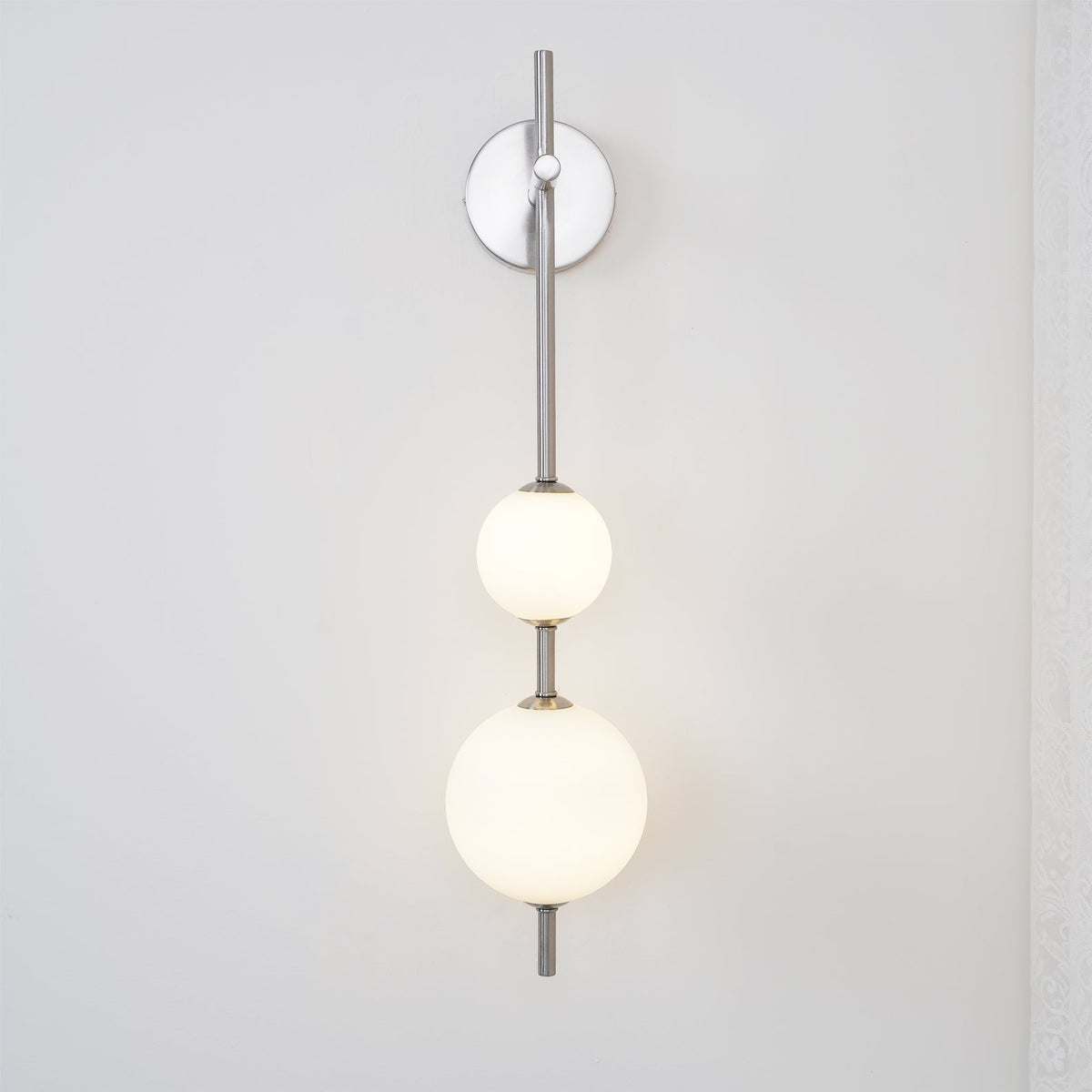Kaskade Globe Wall Sconce