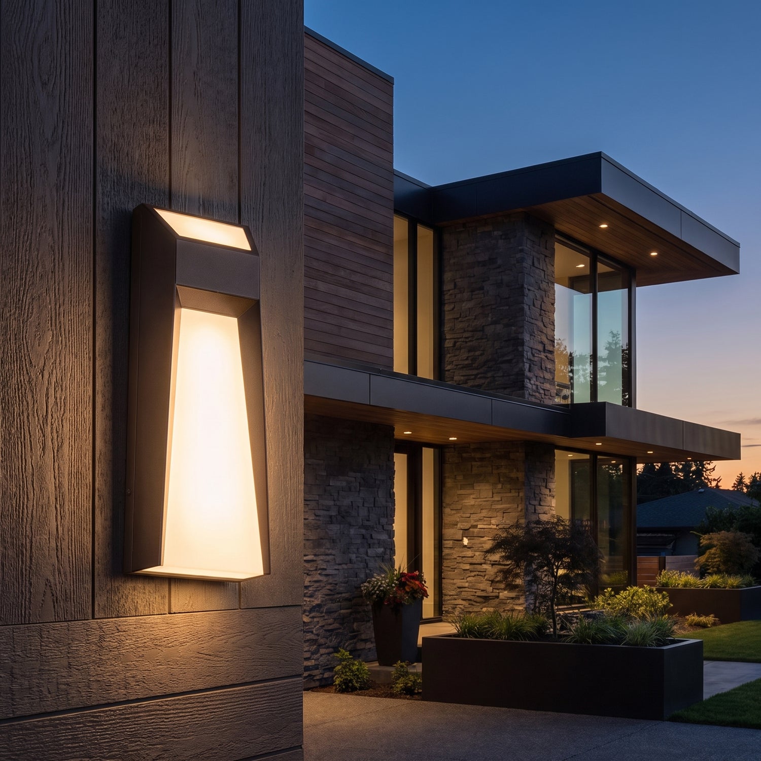 Cassian outdoor wall light - Matte Black, facade