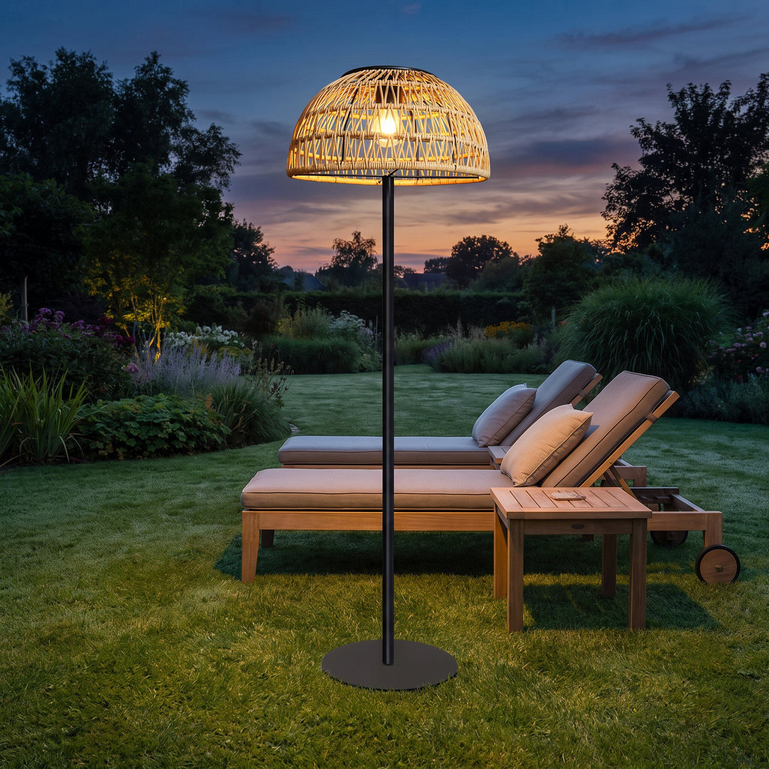 Brynn Solar Outdoor Light Floor Lamp lifestyle