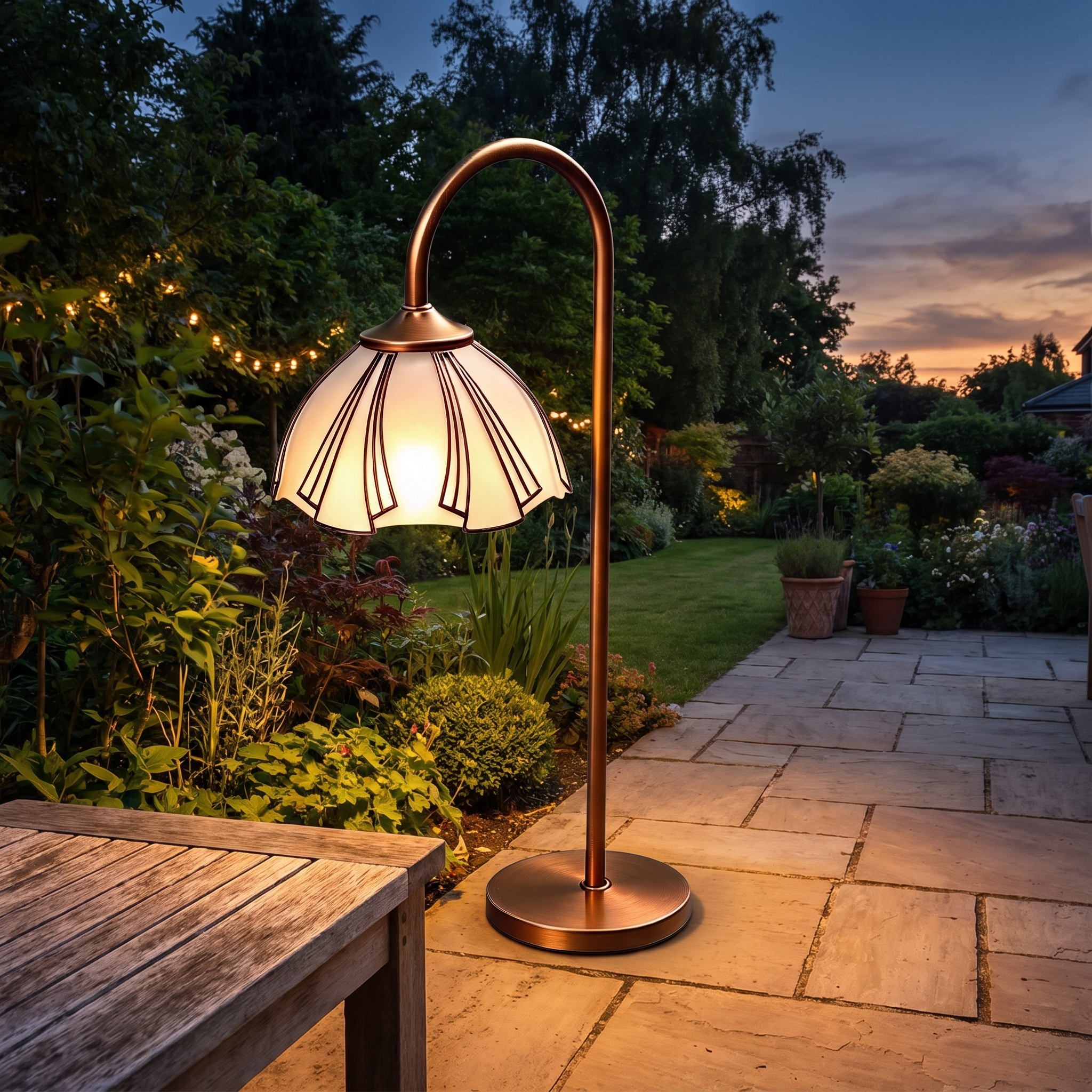Larkin Vintage Path Light lifestyle