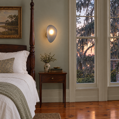 Opaline wall sconce in Smoky Gray &amp; Gold, shape ∅7.8" x H11.8" in a Savannah historic home bedroom